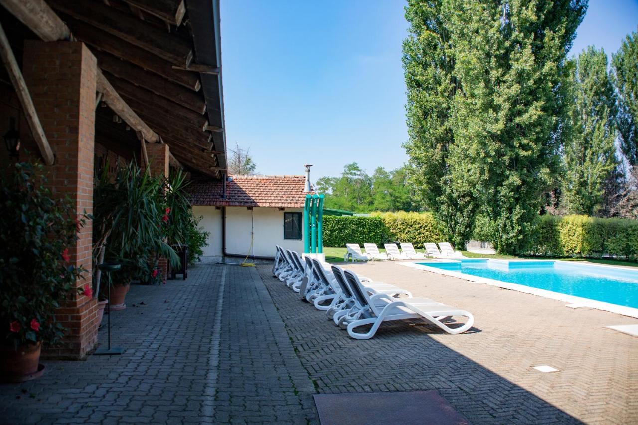 Agriturismo La Margherita カルマニョーラ エクステリア 写真